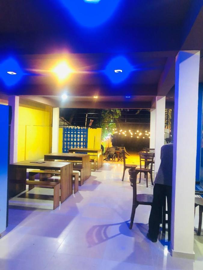 Sea Beach Resort Negombo Bagian luar foto