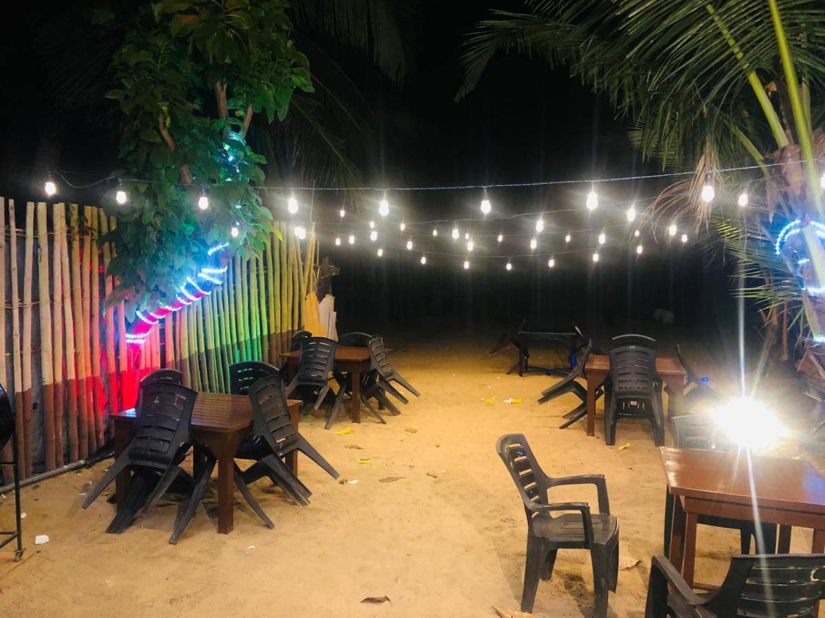 Sea Beach Resort Negombo Bagian luar foto