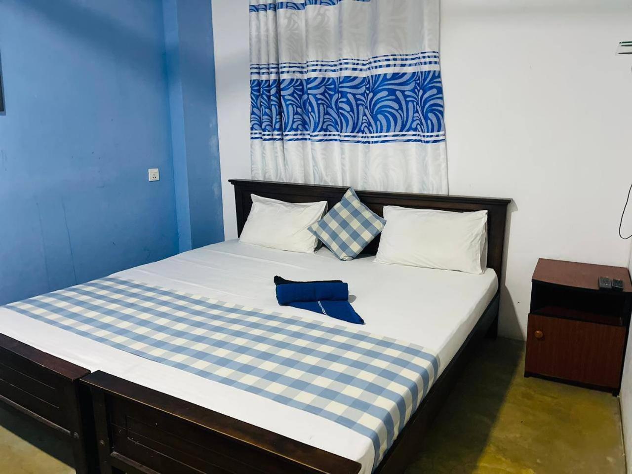 Sea Beach Resort Negombo Bagian luar foto